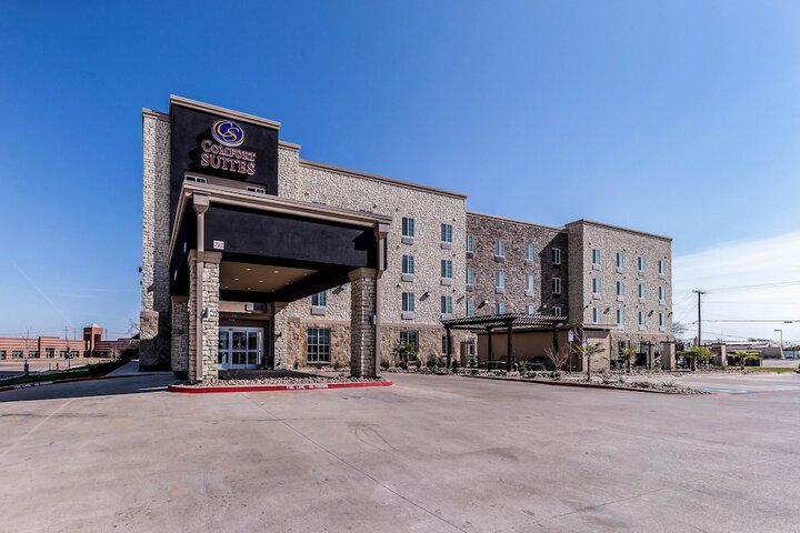 Hotel 6 of 43