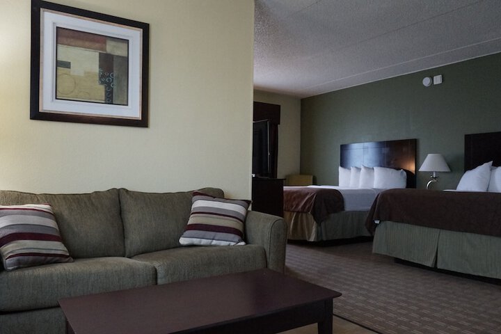 Room 12 of 32