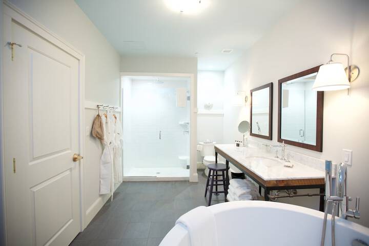 Room 44 of 78