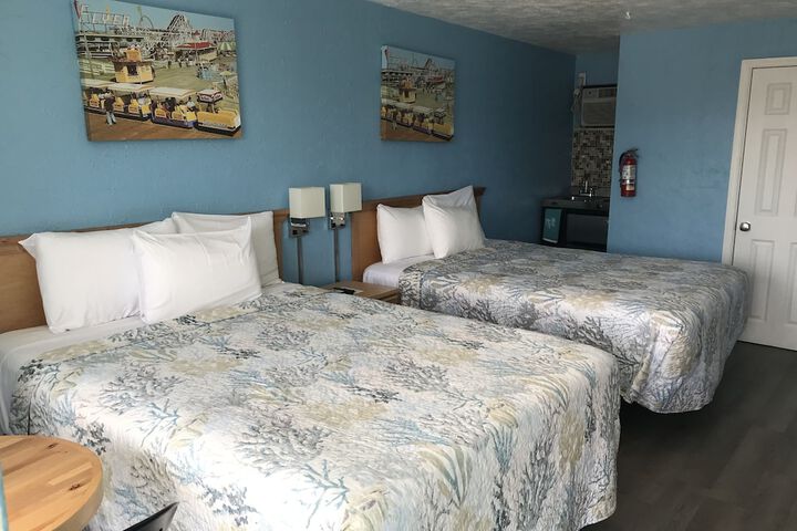 Room 16 of 30