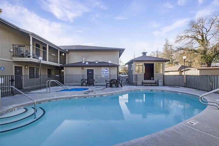 Pool 9 of 55