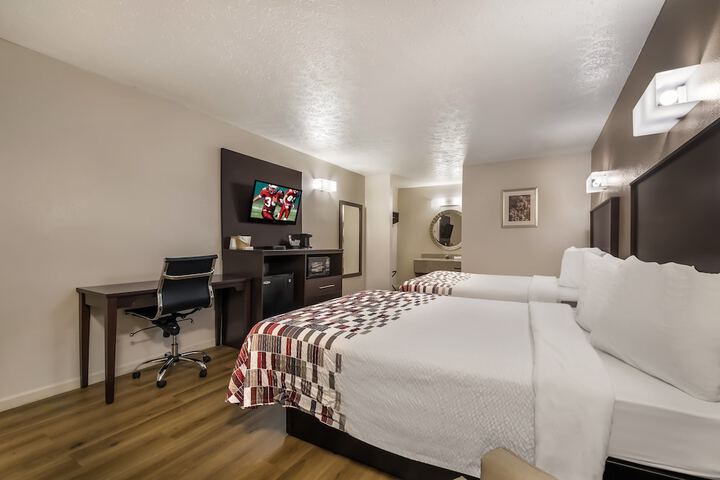 Room 12 of 33