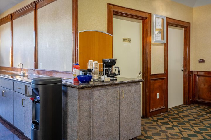 Studio 6 Suites – Pasadena TX