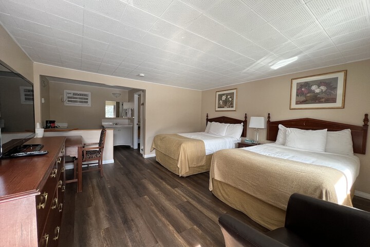 Room 127 of 153