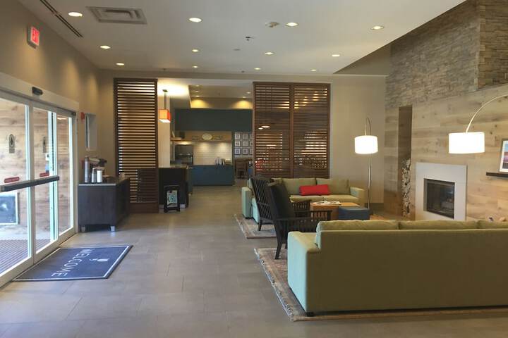 Country Inn & Suites by Radisson Bloomington at Mall of America, MN
