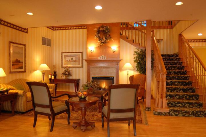 Hotel Interior 6 of 28