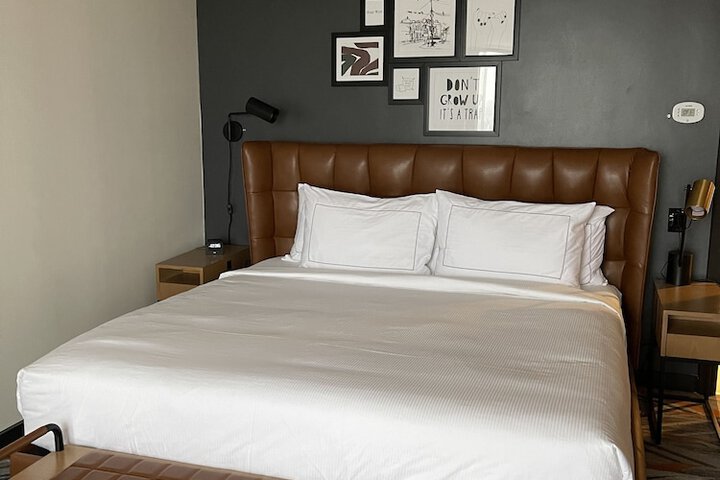Room 9 of 24