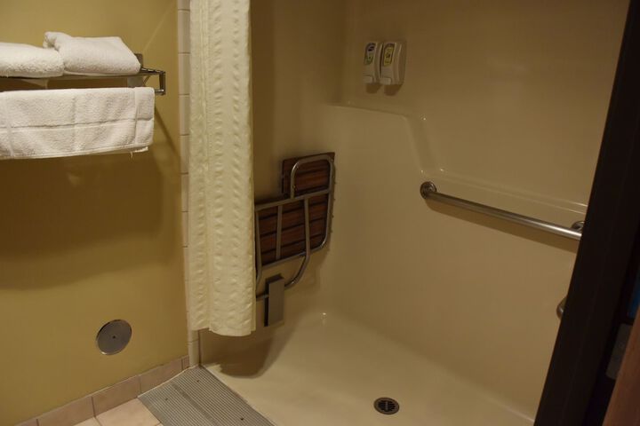 Room 40 of 67