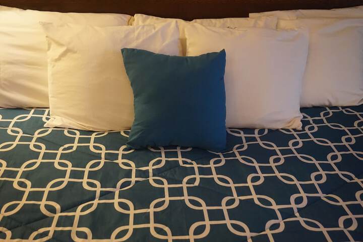 Bellevue Hotel & Suites
