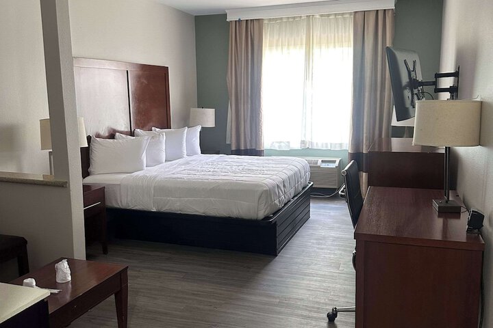 Room 26 of 58