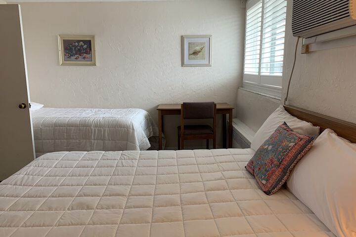 Room 40 of 231