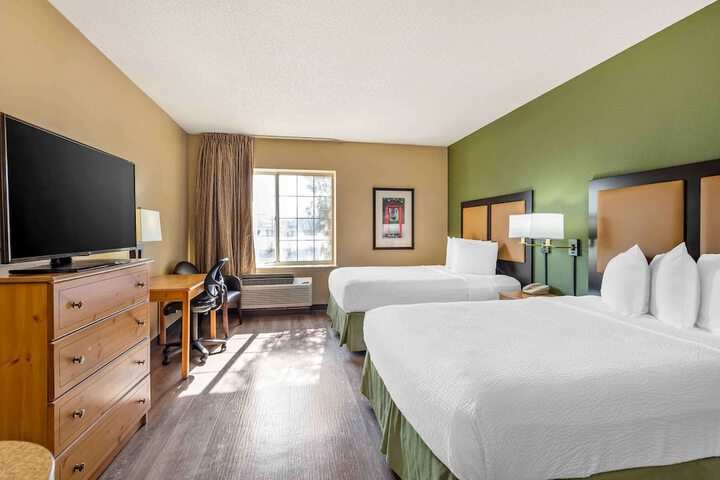 Room 15 of 38