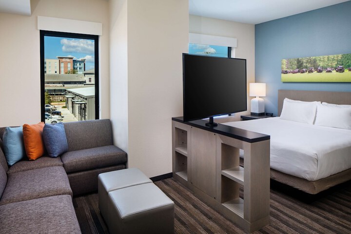 Room 25 of 41