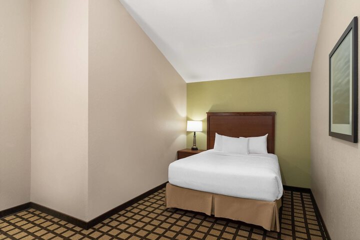 Baymont by Wyndham Oacoma