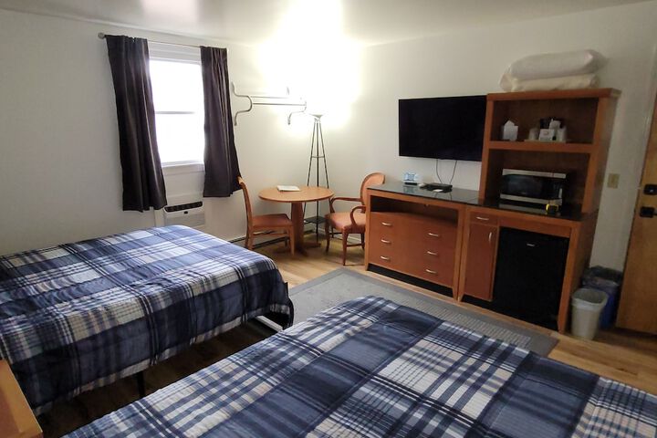Room 10 of 21
