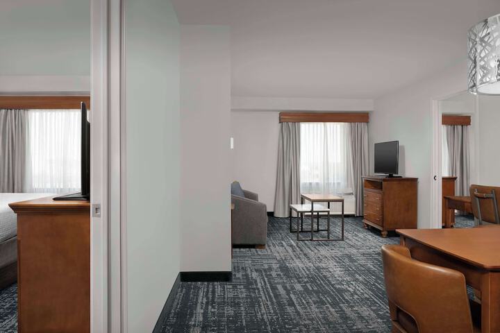 Room 13 of 39