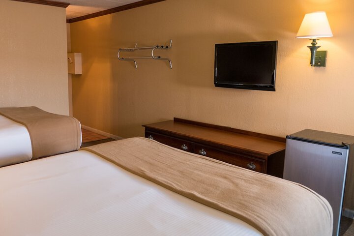 Room 27 of 44