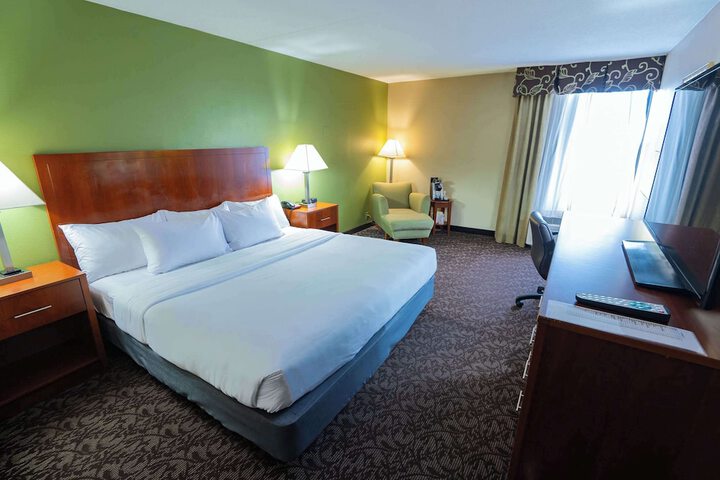 Room 14 of 23