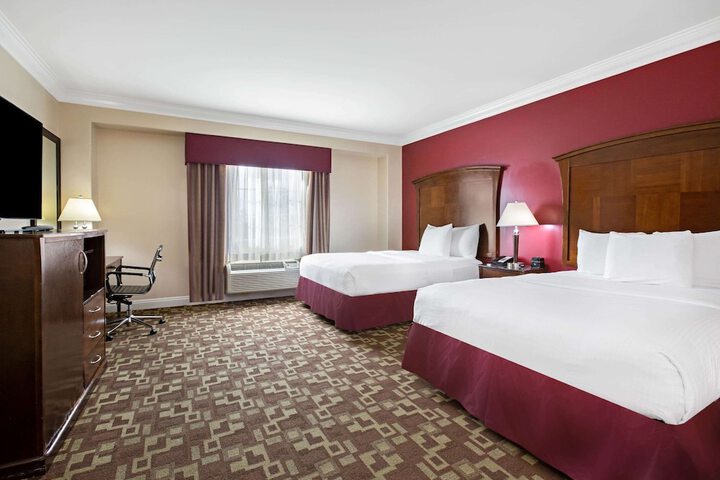 Room 29 of 40