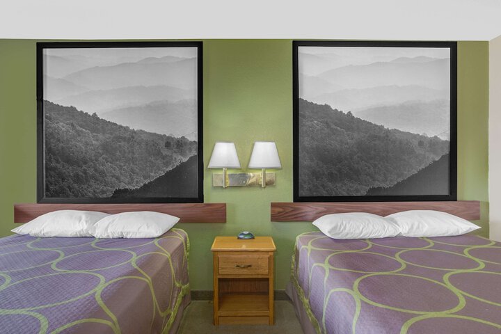Room 12 of 13