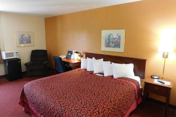 Room 21 of 43