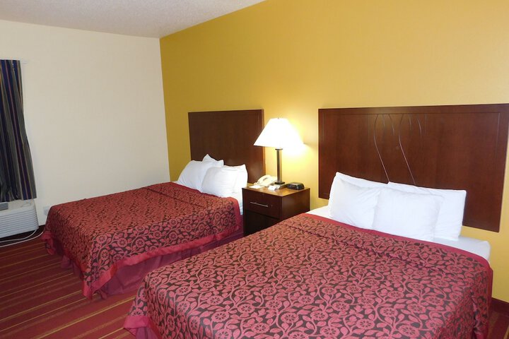 Room 9 of 22