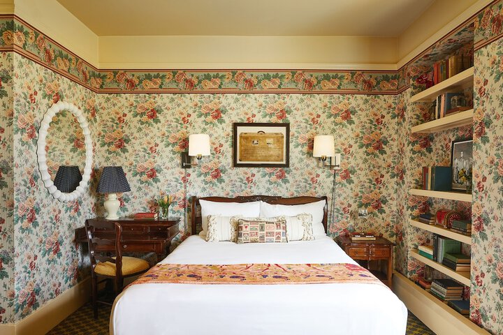 Room 18 of 31