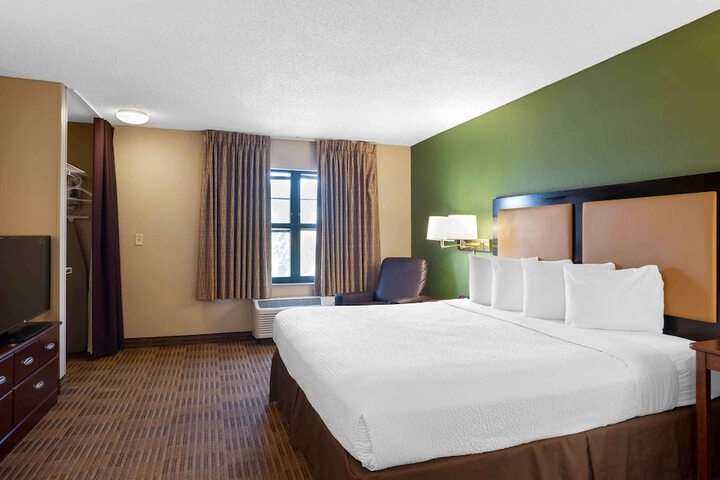Extended Stay America Suites Washington DC Falls Church
