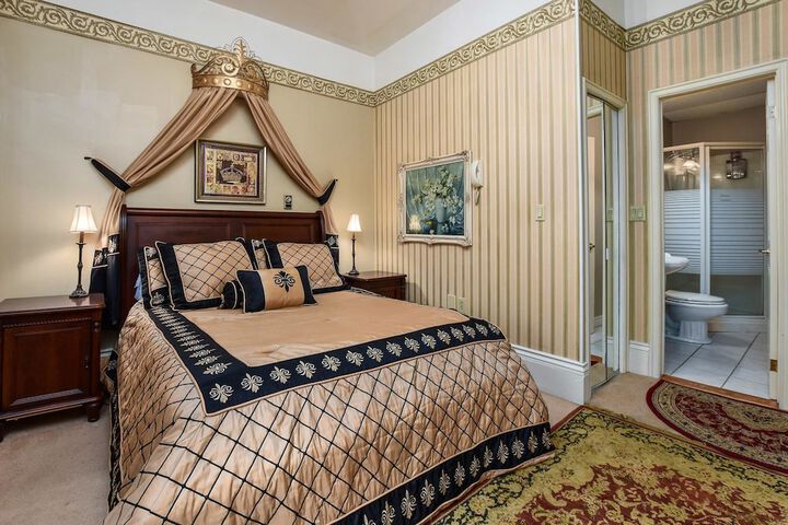 The Noble Suites