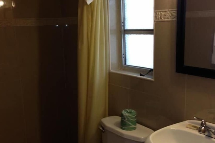 Room 13 of 19