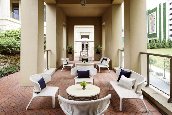 Terrace/Patio 124 of 126