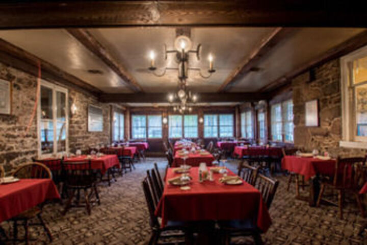 The Historic Fairfield Inn