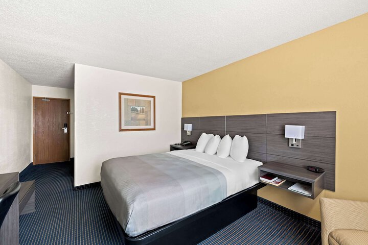 Room 20 of 61