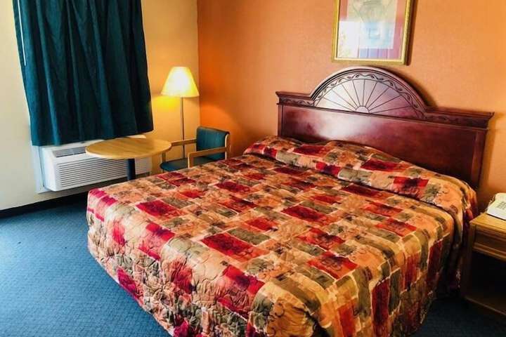 Rest Inn Motel