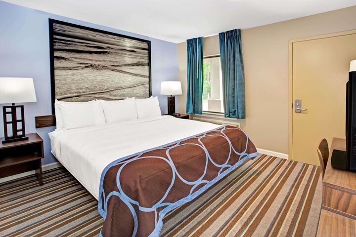 Super 8 by Wyndham Asbury Park