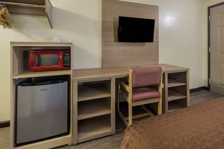 Room 22 of 30