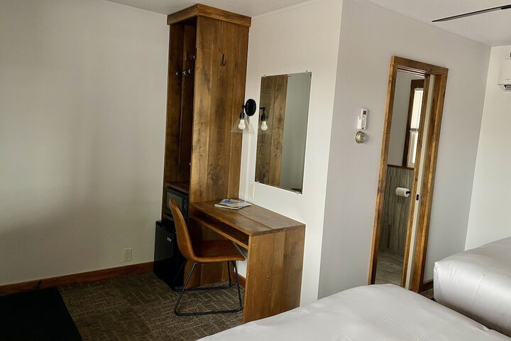 Room 25 of 47