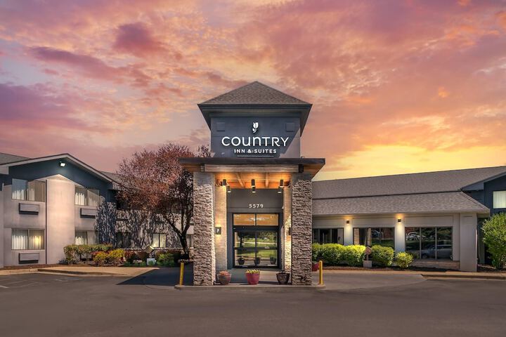 Country Inn & Suites by Radisson Frederick, MD