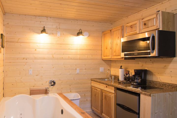 Upper Canyon Inn & Cabins