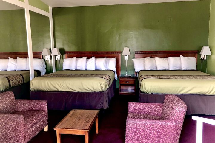Room 14 of 34