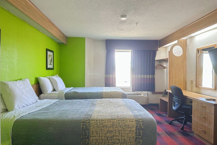 Classic Inn by Townhouse American Way Memphis I 240