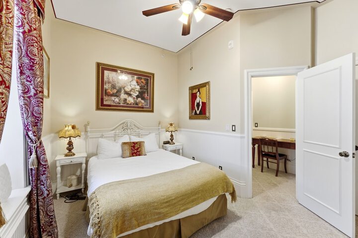 Heber Senator Bed and Breakfast