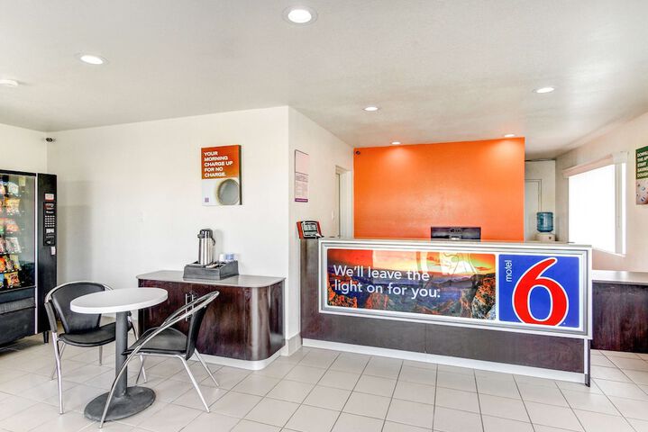 Motel 6 Waco TX - Lacy Lakeview