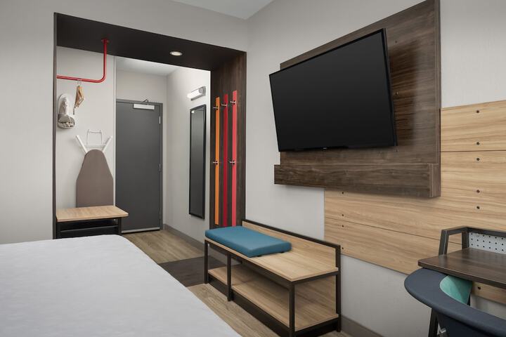 Room 12 of 47