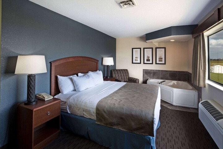 AmericInn by Wyndham Bay City