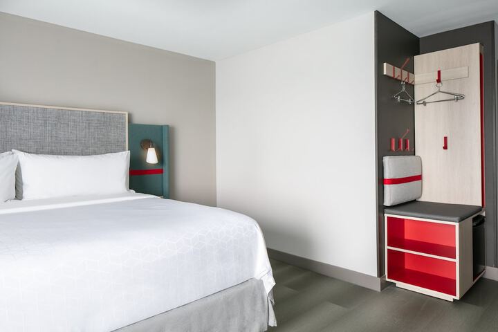 avid hotel Roseville - Minneapolis North by IHG