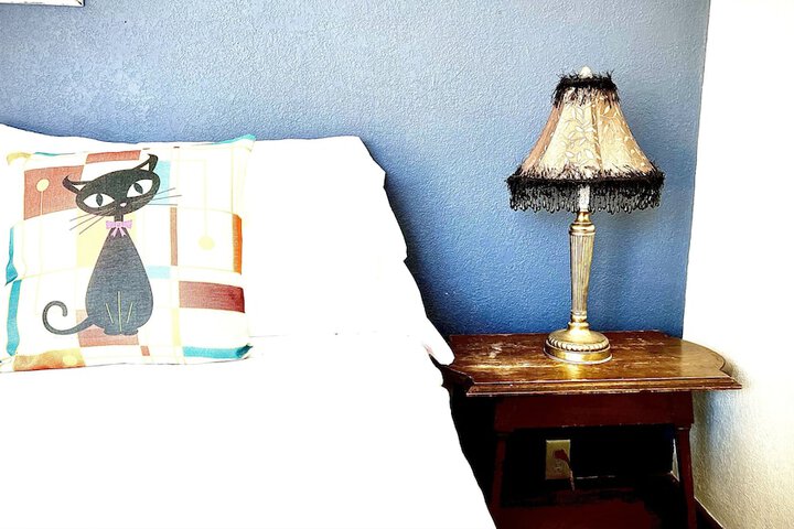 Room 53 of 73