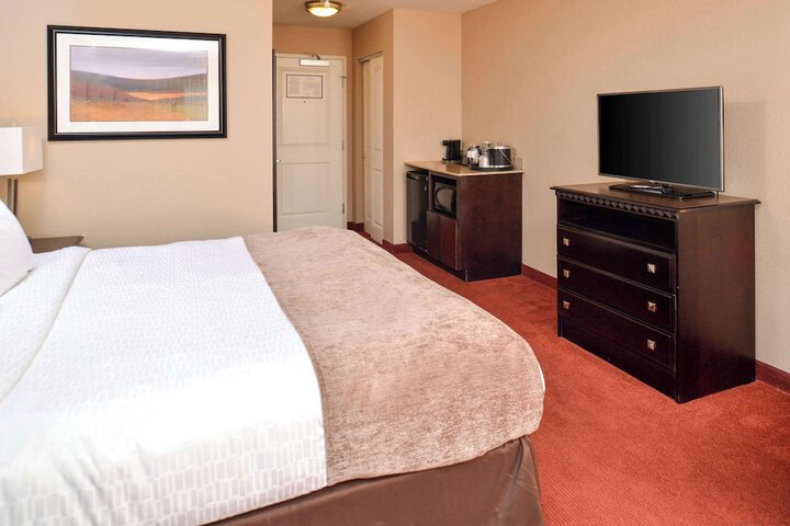 Room 46 of 72