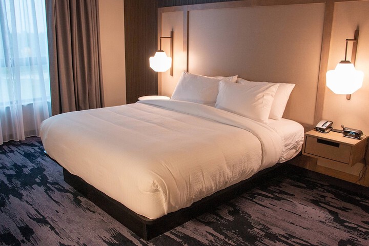 Room 7 of 14