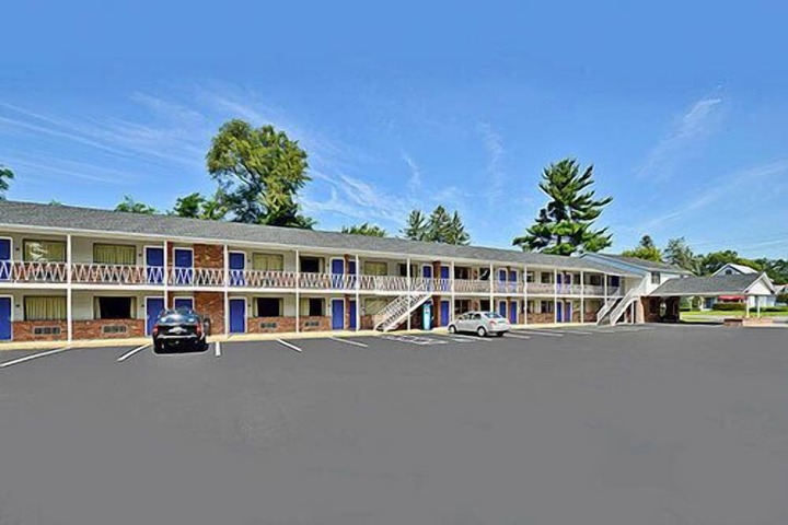 Hotel 4 of 49